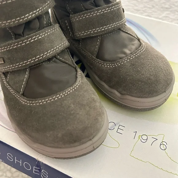 Primigi Children's Boots - Picture 6 of 7